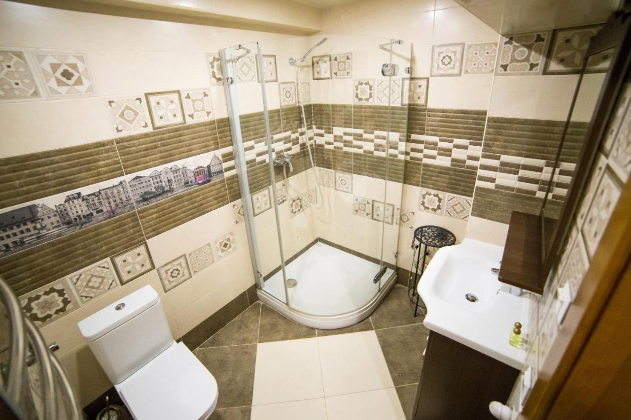 לבוב Apart Hotel On Rynok Square מראה חיצוני תמונה