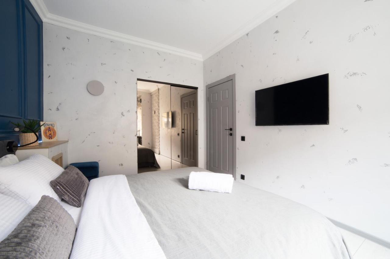 לבוב Apart Hotel On Rynok Square מראה חיצוני תמונה